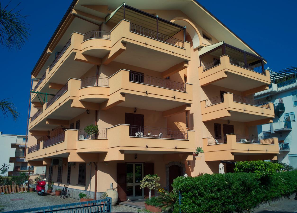 B&B Mareagro Santa Teresa Di Riva Exteriér fotografie